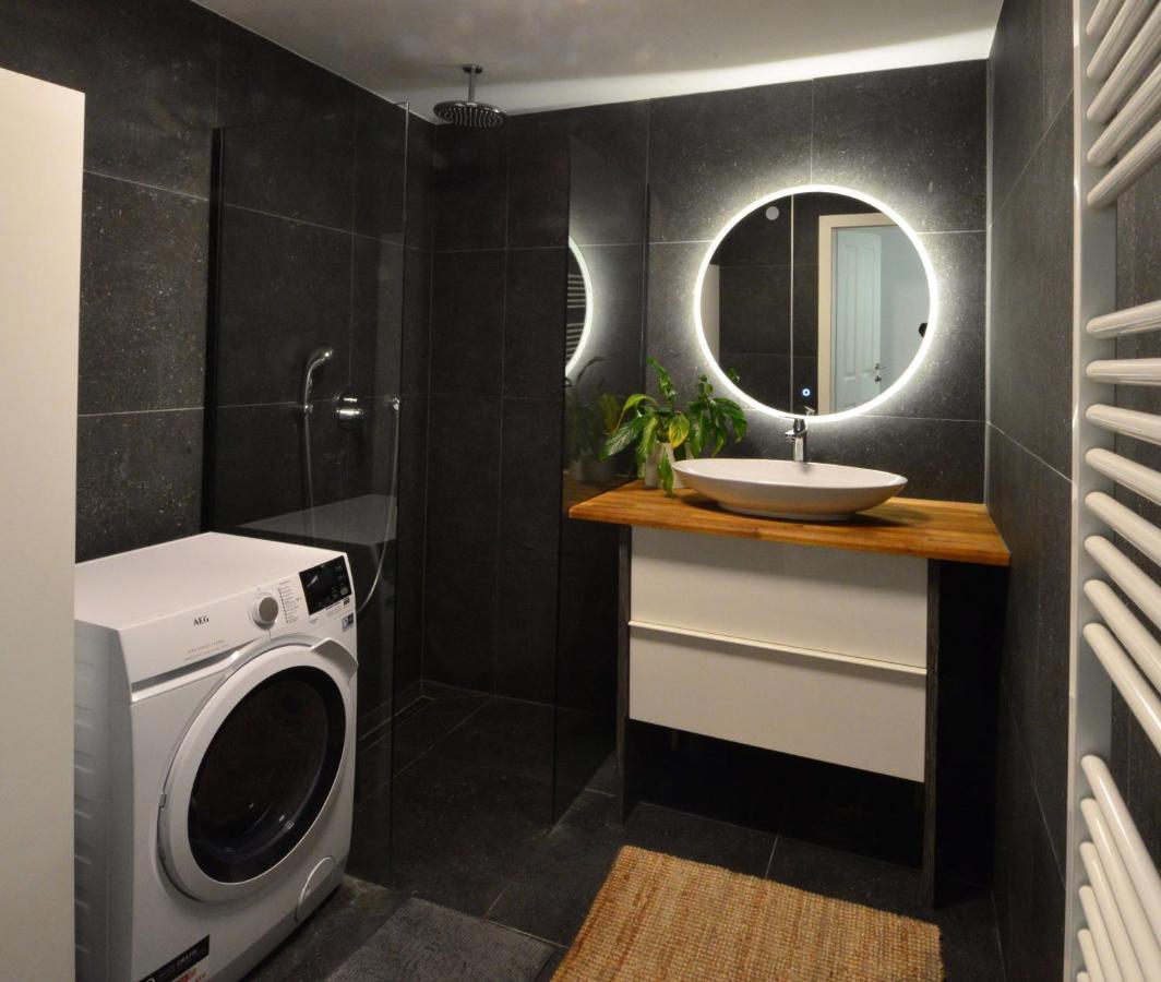 Modern Flat With Parking Space Apartment Vienna Exterior photo